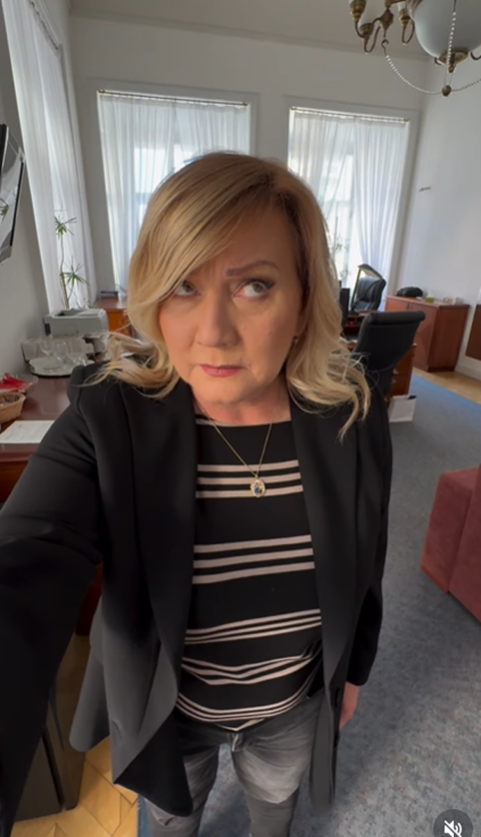 FOTO: Alena Schillerová zveřejnila nepovedené záběry. – stránka 5