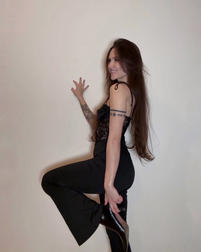 FOTO: Theresa se dostala do nepříjemné situace. – stránka 5