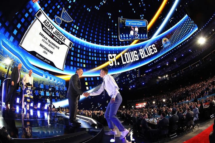 FOTO: Adam na draftu. – stránka 5