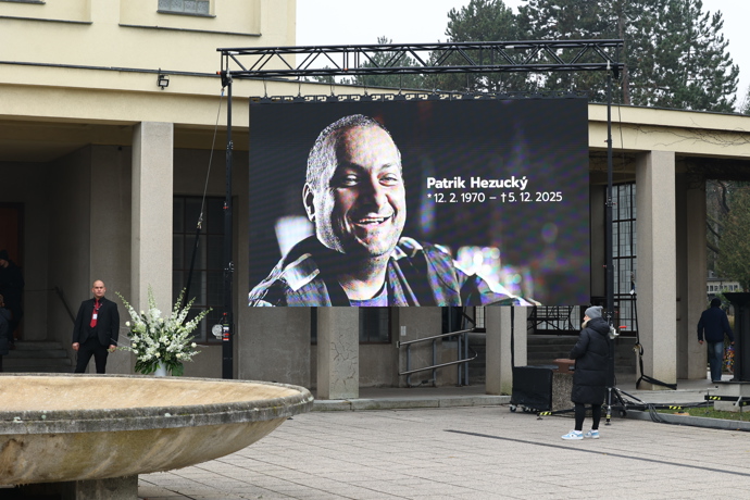 FOTO: Pohřeb Patrika Hezuckého. – stránka 179