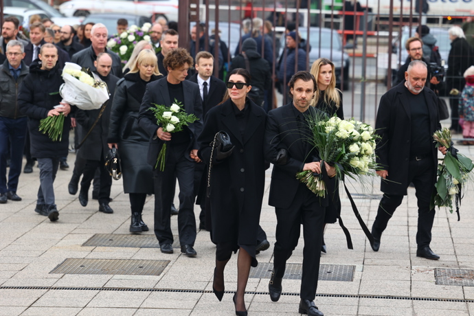 FOTO: Leoš Mareš měl oporu ve své ženě. – stránka 53