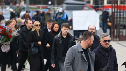 FOTO: Přátelé a kolegové se přišli naposledy rozloučit s Patrikem Hezuckým.