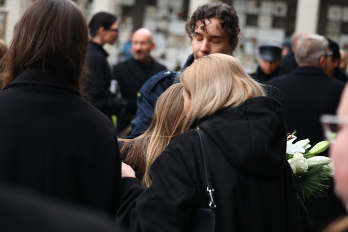 FOTO: Přátelé a kolegové se přišli naposledy rozloučit s Patrikem Hezuckým. – stránka 208