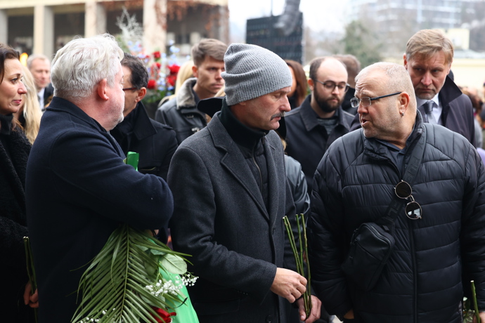 FOTO: Přátelé a kolegové se přišli rozloučit s Patrikem Hezuckým. – stránka 237