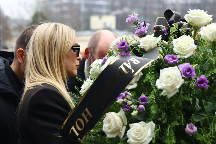 FOTO: Zorka Hejdová se skrývala pod velkými brýlemi. – stránka 232