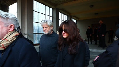 FOTO: Z pohřbu Patrika Hezuckého odcházeli někteří lidé v slzách.