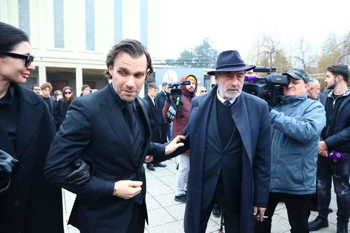 FOTO: Marešovi prohodili několik slov s Michelem Fleischmannem. – stránka 31