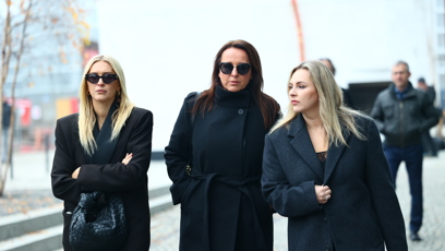 FOTO: Moderátorky Zorka Hejdová, Lucie Šilhánová a Katka Říhová společně odcházely z pohřbu Patrika Hezuckého.