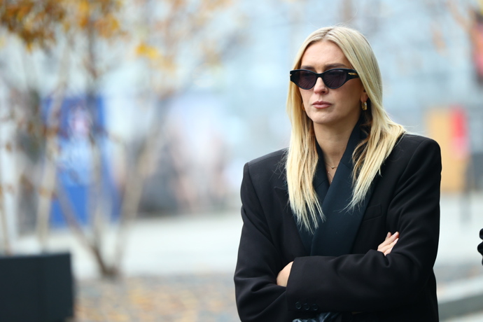 FOTO: Moderátorky Zorka Hejdová horko těžko zadržovala slzy. – stránka 30