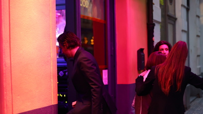 FOTO: Po pohřbu Patrika Hezuckého zavítali jeho přátelé a rodina do baru.