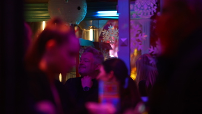 FOTO: Po pohřbu Patrika Hezuckého zavítali jeho přátelé a rodina do baru.