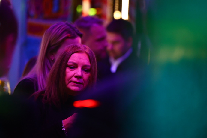 FOTO: Po pohřbu Patrika Hezuckého zavítali jeho přátelé a rodina do baru. – stránka 10