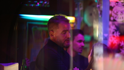 FOTO: Po pohřbu Patrika Hezuckého zavítali jeho přátelé a rodina do baru.