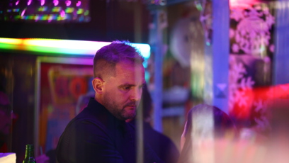 FOTO: Po pohřbu Patrika Hezuckého zavítali jeho přátelé a rodina do baru.