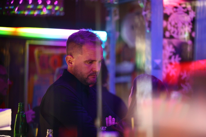 FOTO: Po pohřbu Patrika Hezuckého zavítali jeho přátelé a rodina do baru. – stránka 7