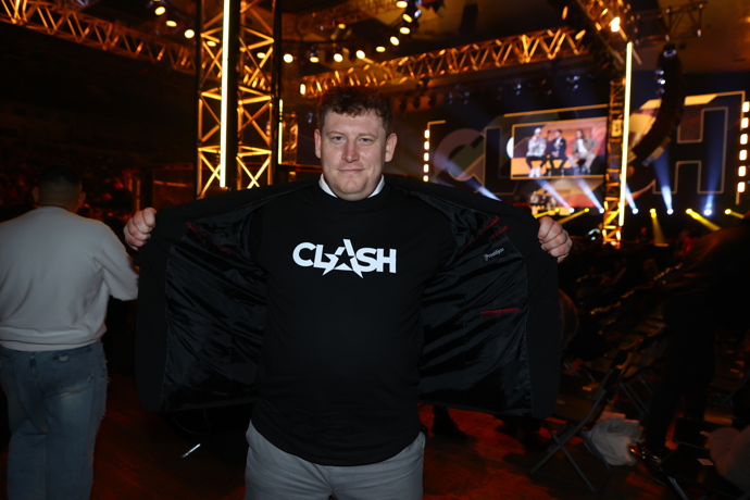 FOTO: Stanislav Lukeš na Clashi. – stránka 101