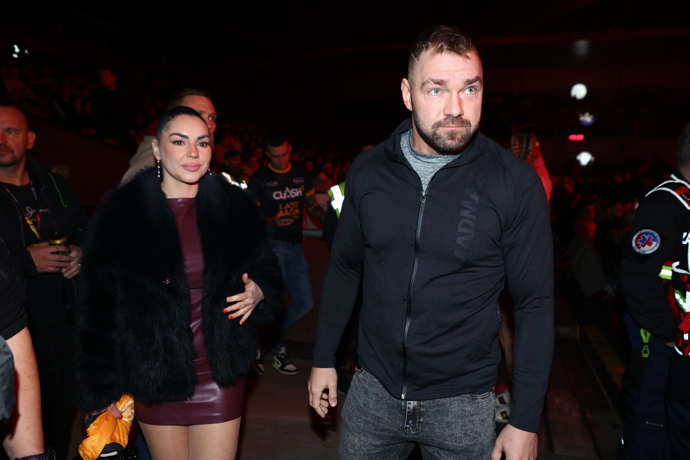 FOTO: Karlos Benda při příchodu na galavečer Clashe 14. – stránka 14