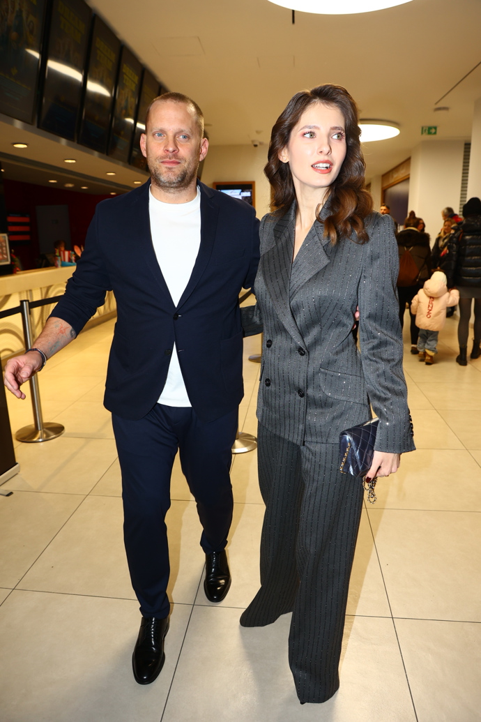 FOTO: Jakub Prachař kvůli roli nabral několik kilogramů, nyní se je snaží dát dolů. – stránka 9