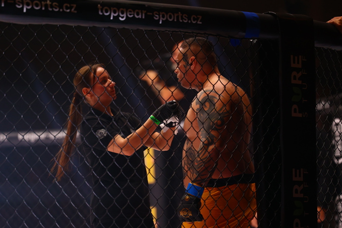 FOTO: Jaroslav Kotlár na Clashi. – stránka 1