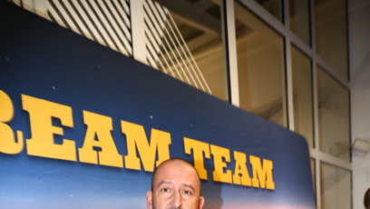 FOTO: Martin Hofmann v elegantním obleku.