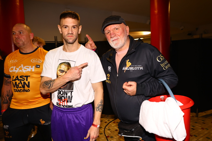 FOTO: Michal Vančura má ve Spejbl gymu skvělý tým. – stránka 1