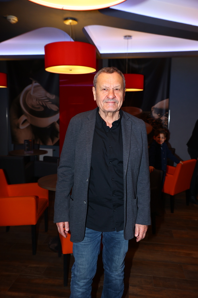 FOTO: Nechyběl ani Miroslav Krobot. – stránka 1