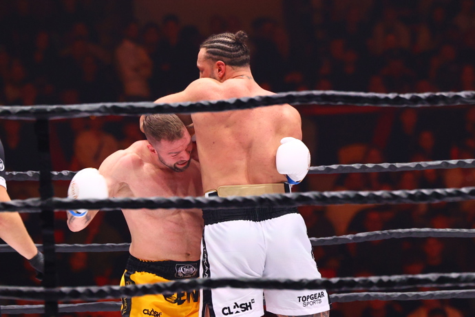 FOTO: Karlos Benda se snažil. – stránka 8