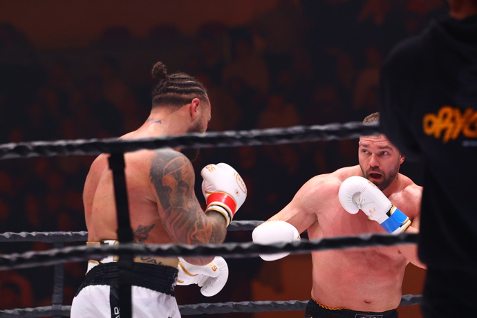 FOTO: Karlos Benda bojoval srdcem. – stránka 5