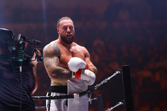 FOTO: Jakub Enžl prohrál. – stránka 1