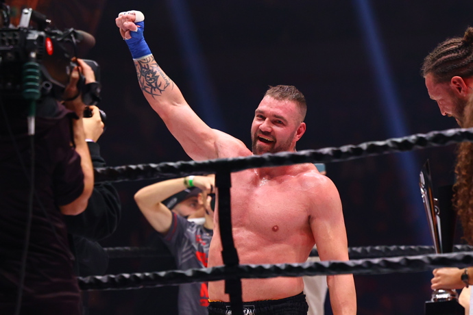 FOTO: Karlos Benda se těšil z vítězství.