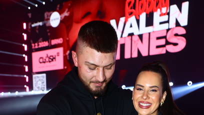 FOTO: Datel s Bárou Stříteskou ukázali bříško.