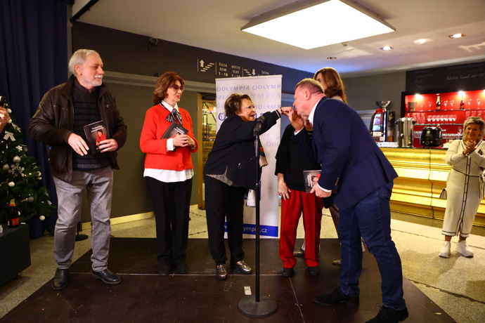 FOTO: Jiřina rozdávala dobrou náladu. – stránka 3