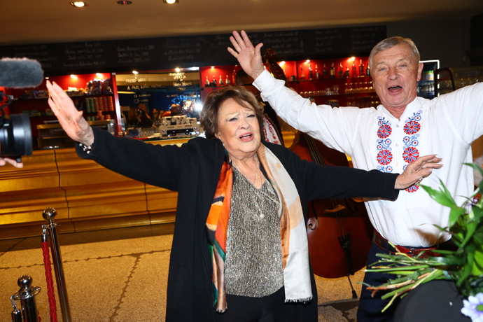 FOTO: Jiřina Bohdalová je plná elánu. – stránka 47