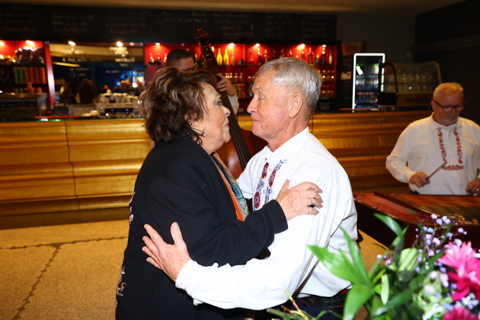 FOTO: Přivítání s muzikantem. – stránka 3