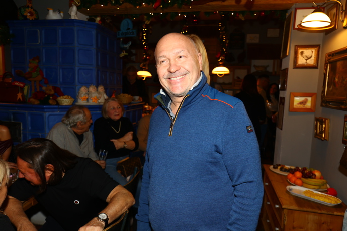 FOTO: Michal David měl skvělou náladu. – stránka 15