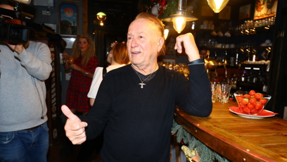 FOTO: Petr Janda na baru.