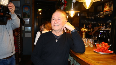 FOTO: Petr Janda si během večera našel chvilku i pro sebe.