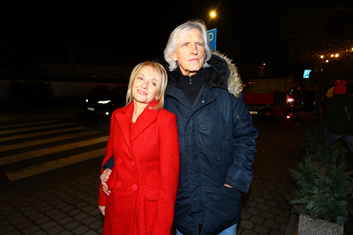 FOTO: Veronika Žilková dorazila po boku svého partnera Ivana Hubáče. – stránka 30