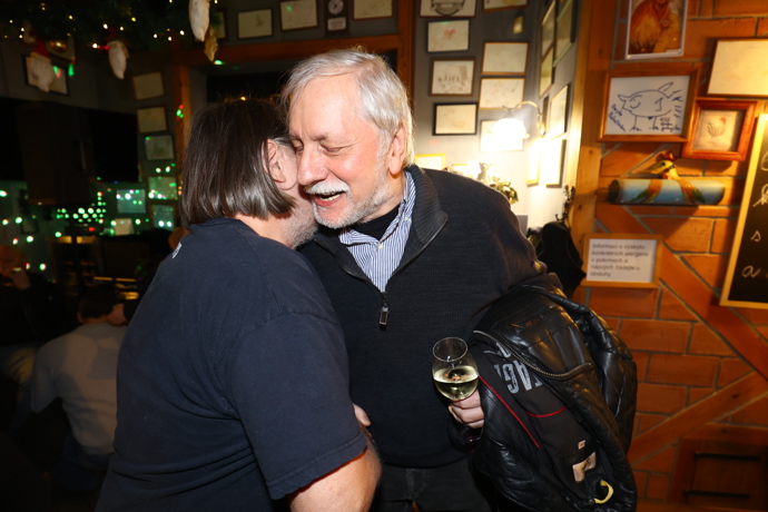 FOTO: Jan Rosák se stihl zastavit. – stránka 19