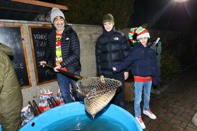 FOTO: Jakub Kohák se radoval s obří ryby. – stránka 51