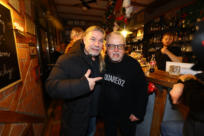 FOTO: Nechyběl ani Petr Kolář. – stránka 1