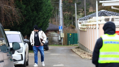 FOTO: Policisté před domem Karlose Vémoly.