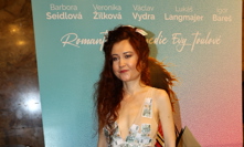 Eva Toulová na premiéře filmu Deník shopaholičky.