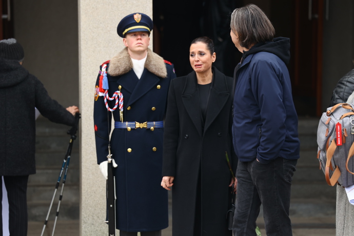 FOTO: Bára Kodetová sušila slzy. – stránka 1