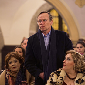 Vánoční příběh je film plný zvratů, emocí a dojetí o rodinných vztazích rodiny Skálů. Na snímku Karel Roden.