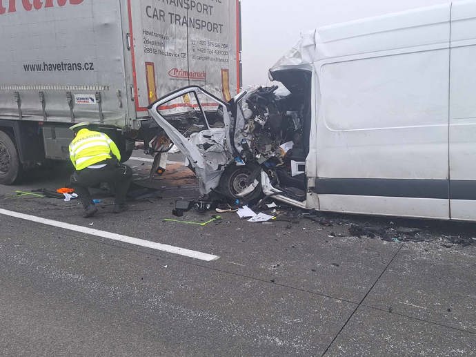 FOTO: Při tragické nehodě zemřel zpěvák Adam Urban. – stránka 3