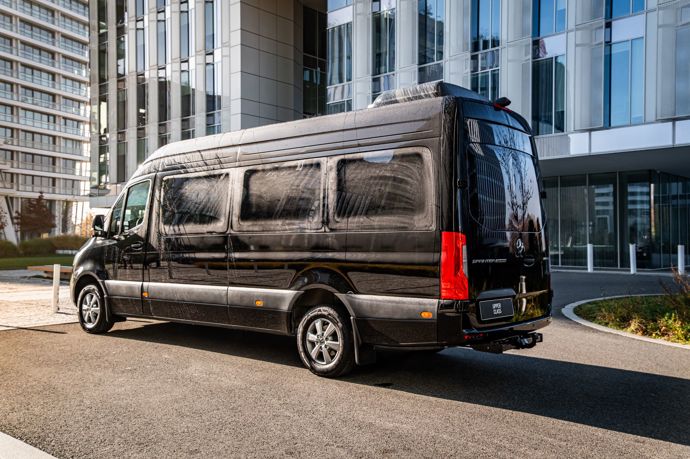 FOTO: Mercedes Sprinter hravě pojme celou kapelu. – stránka 2