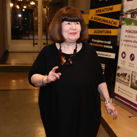 Vitalitu si herečka udržuje tím, že na sebe dbá.