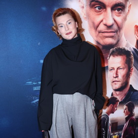 Podobný přístup razí i herečka Lenka Krobotová.