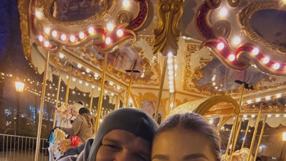 FOTO: Jasmina s Rytmusem na vánočních trzích.